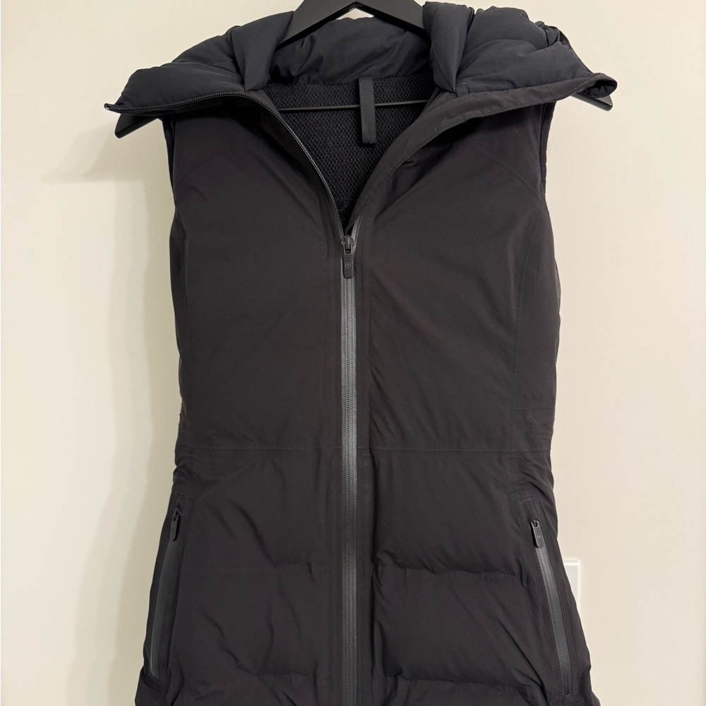 Lululemon Black Puffer Vest